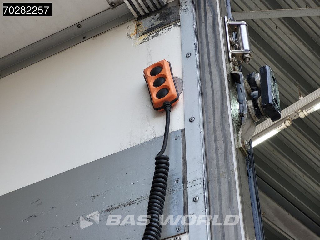 Mercedes Atego 1324 4X2 Thermo-King T-1200R Ladebordwand Manual Airco Euro 5