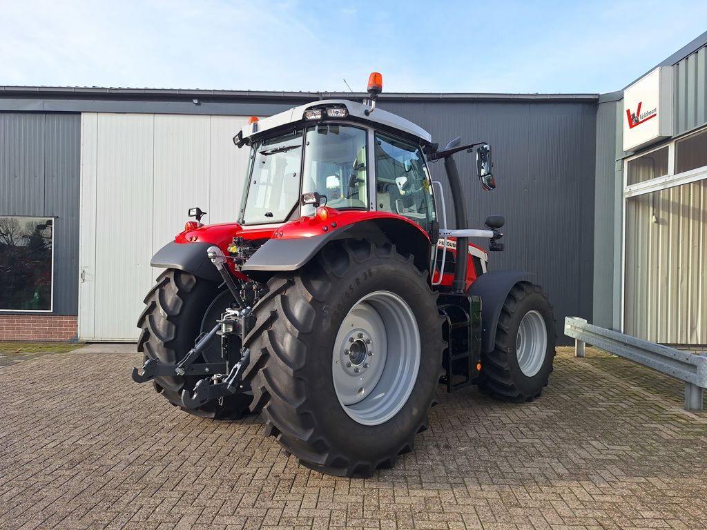 Massey Ferguson 6S.155 DYNA-6 EXCLUSIVE
