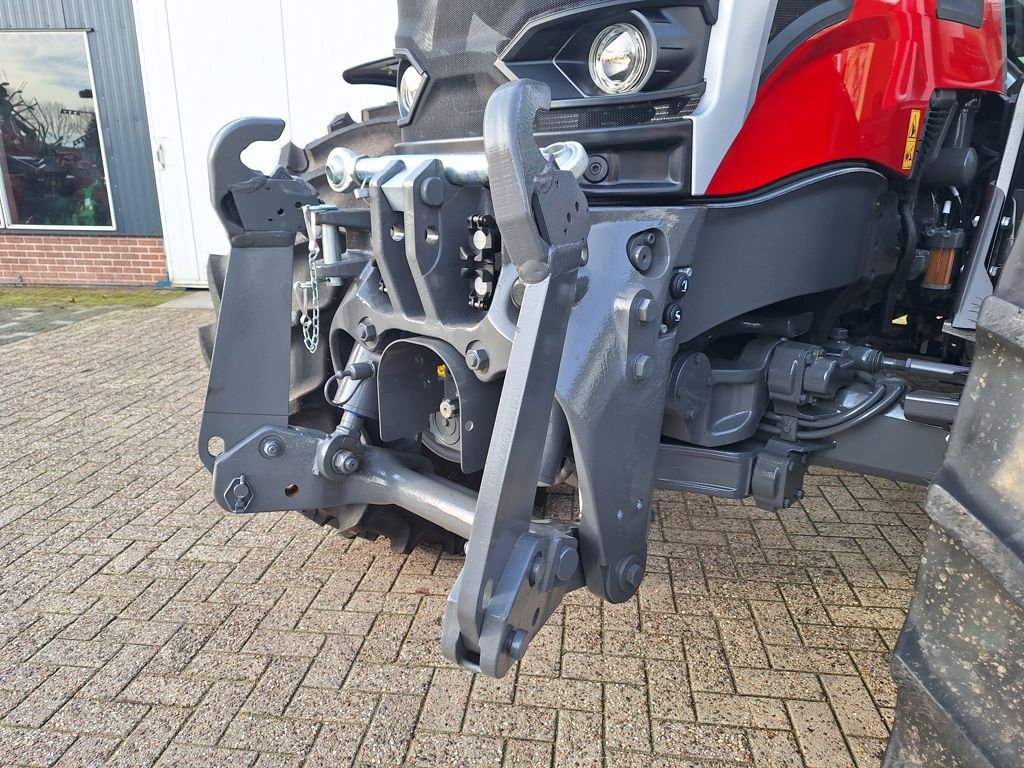 Massey Ferguson 6S.155 DYNA-6 EXCLUSIVE