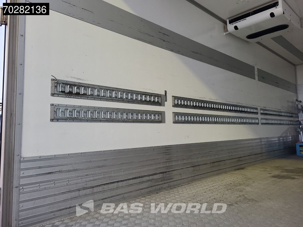 Mercedes Atego Atego 1524 4X2 15tonner Thermo King T-1200R 1500kg Ladebordwand Euro 6