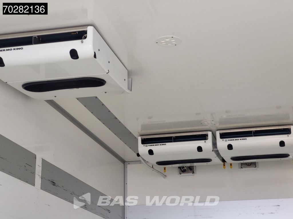 Mercedes Atego Atego 1524 4X2 15tonner Thermo King T-1200R 1500kg Ladebordwand Euro 6