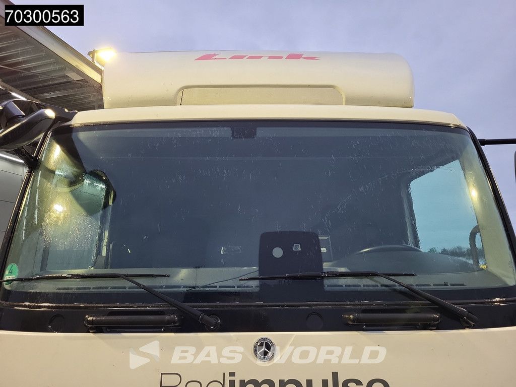 Mercedes Atego 818 4X2 8tonner Automatic 1500kg Ladebordwand Euro 6