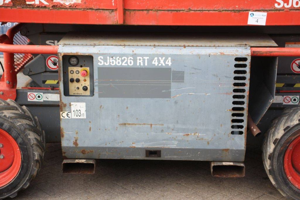 Scherenhebebühne Skyjack SJ6826 RT 4x4 Diesel 2016