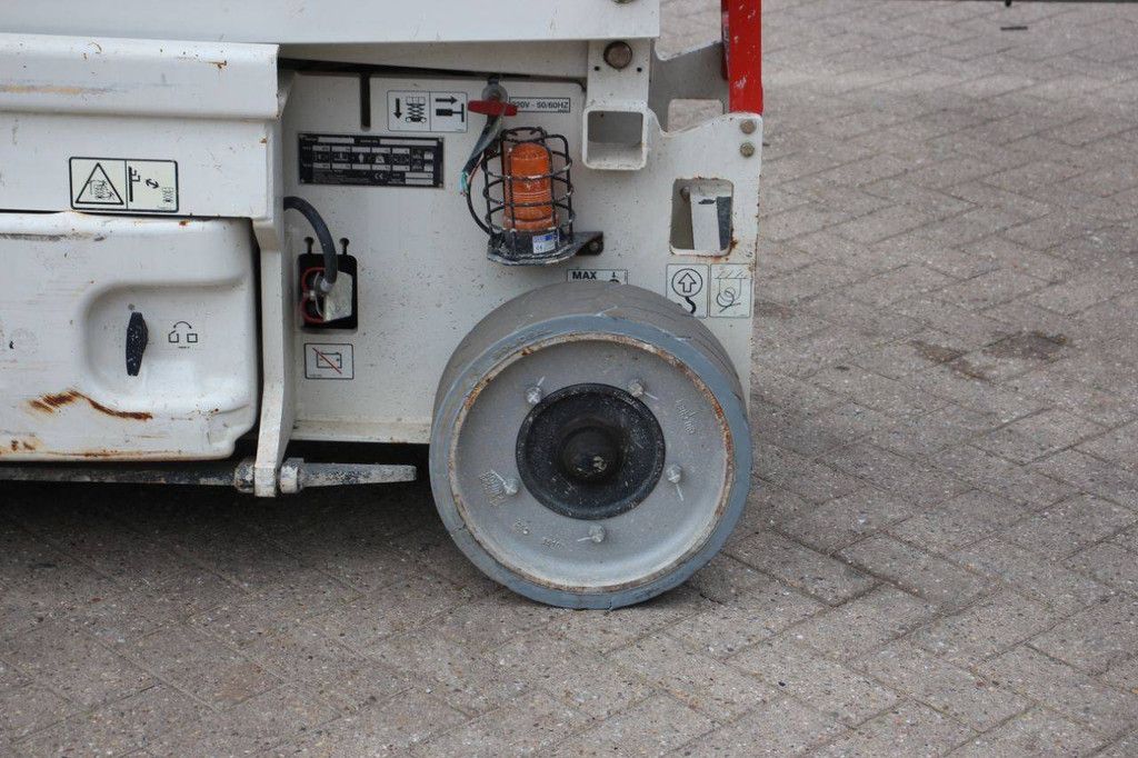 JLG 2032ES Elektrische Scherenbühne 2016