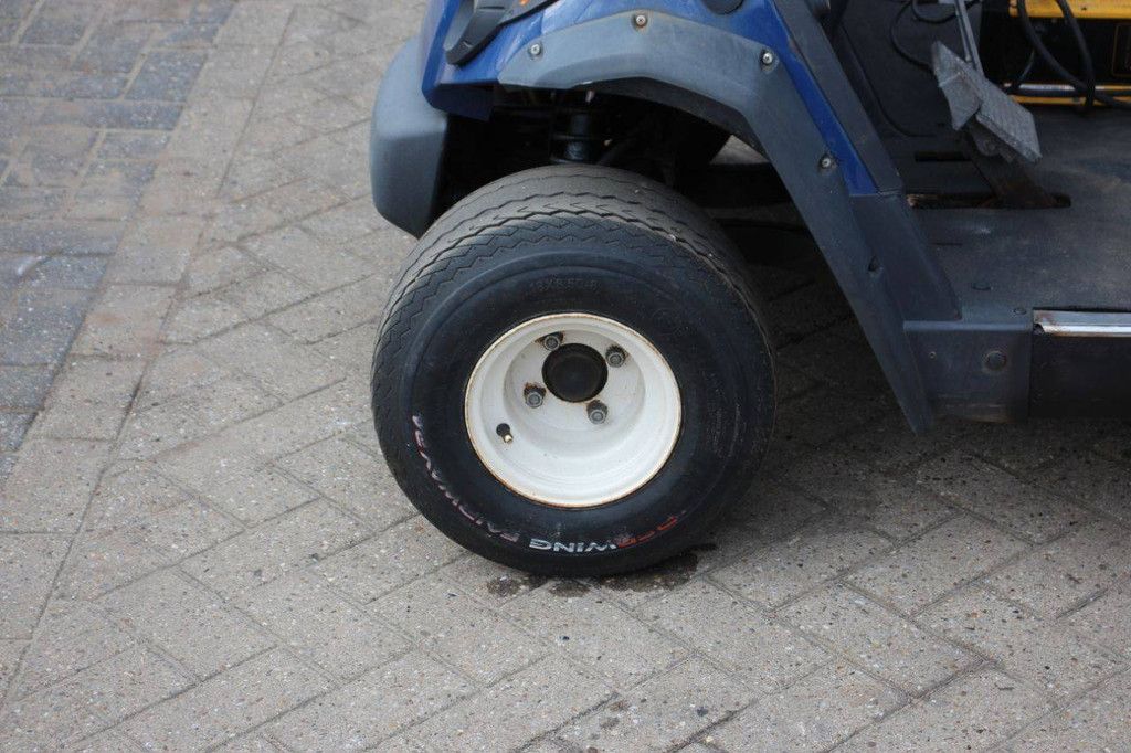 Gator Cushman Electric 2017