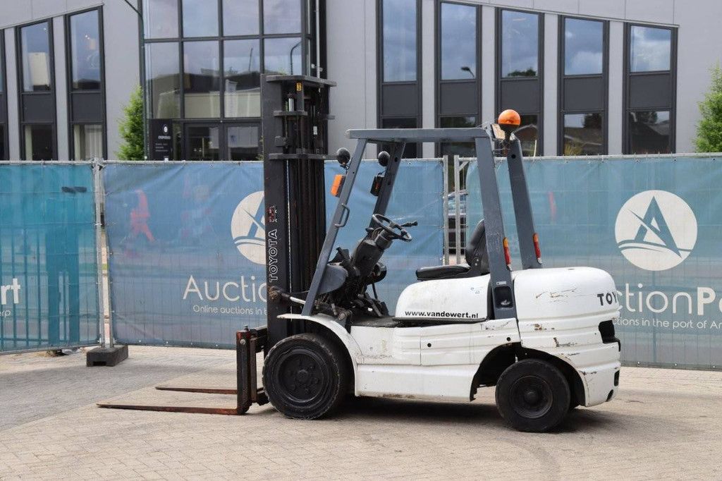 Forklift Toyota 62-6FDF30 Diesel 3000kg 4.0m 1997