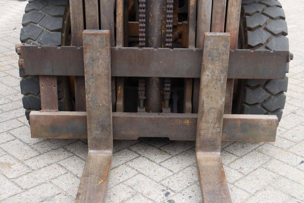 Forklift Komatsu FD-25-8 Diesel 2500kg 1986