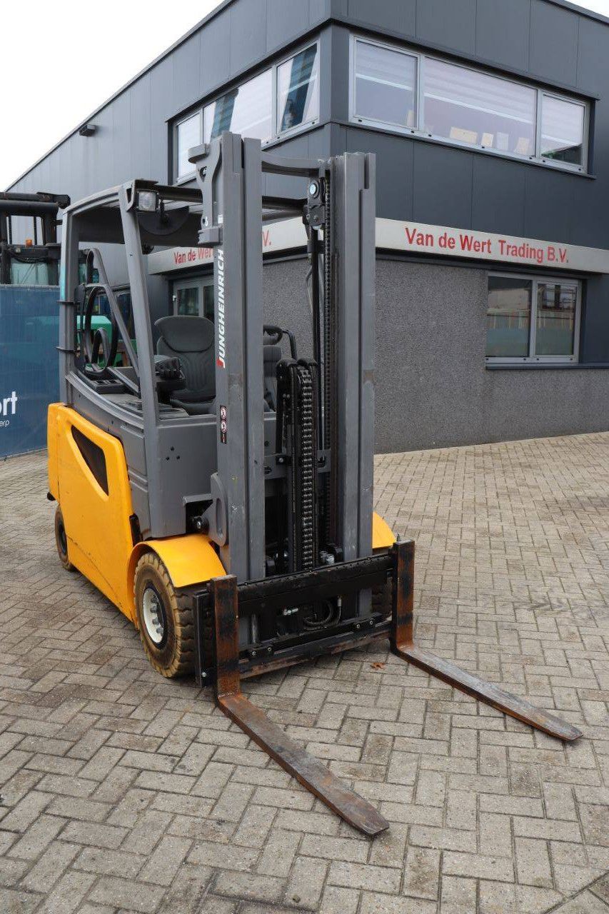Gabelstapler Jungheinrich EFG 425S Elektro 2500 kg 5,0 m 2016