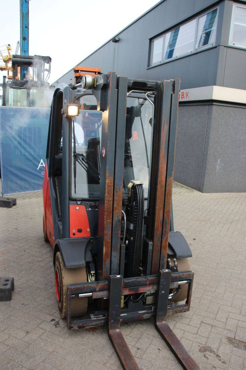 Gabelstapler Linde H25T LPG 2500kg 2010