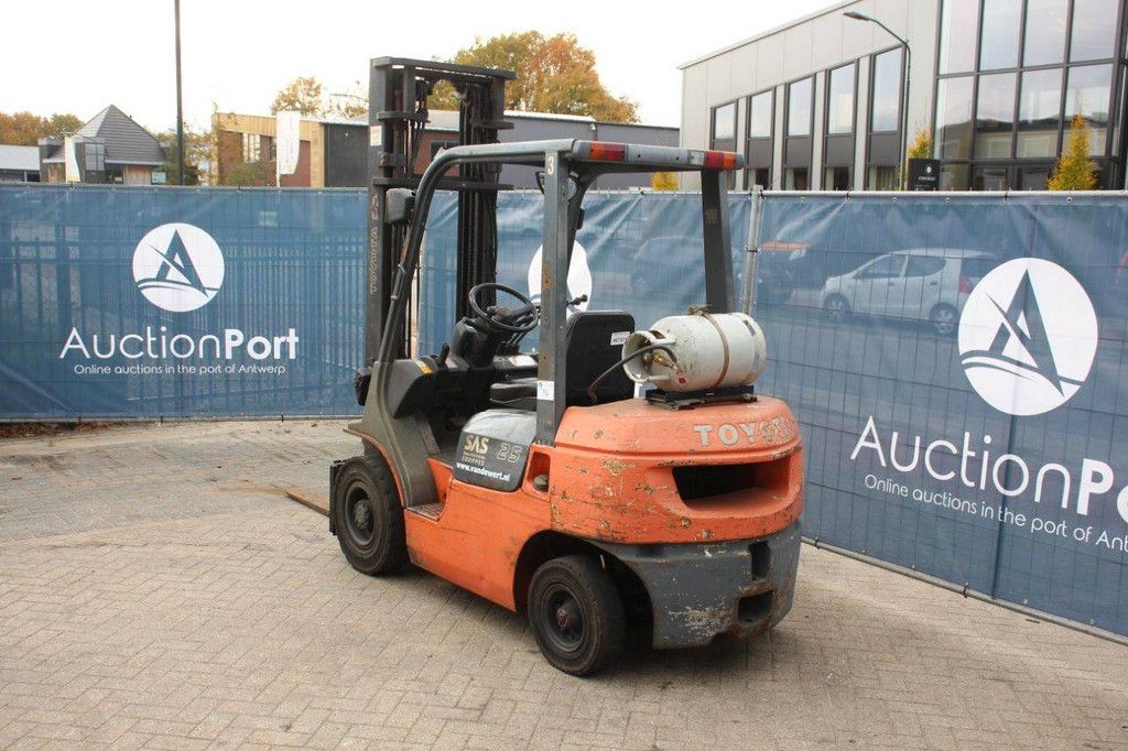 Forklift Toyota 42-7FGF25 LPG 2500kg 4.0m 2001