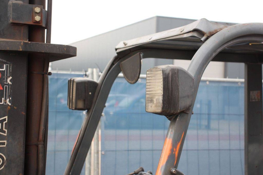 Forklift Toyota 42-7FGF25 LPG 2500kg 4.0m 2001