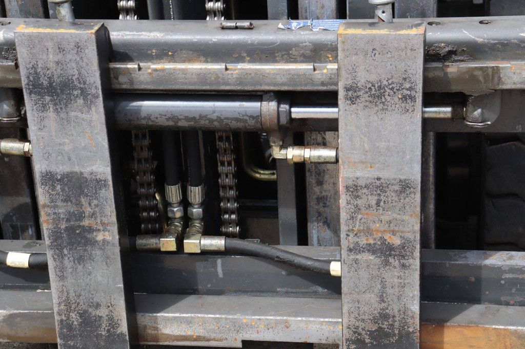 Gabelstapler Nissan UD02A25PQ LPG 2500kg 4,3m 2006