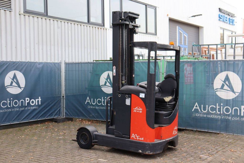 Schubmaststapler Linde R14G-12 Elektro 1400 kg 2010