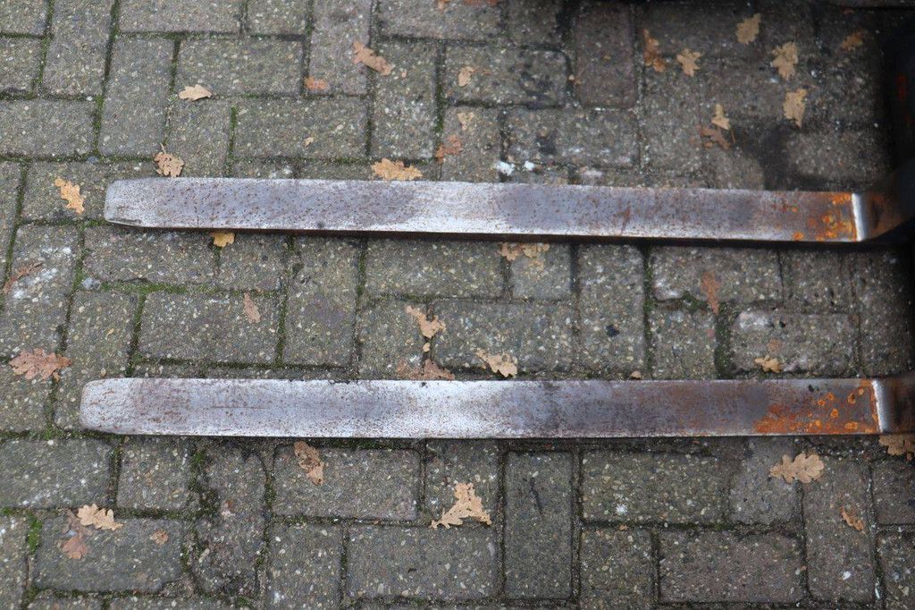 Schubmaststapler Linde R14G-12 Elektro 1400 kg 2010