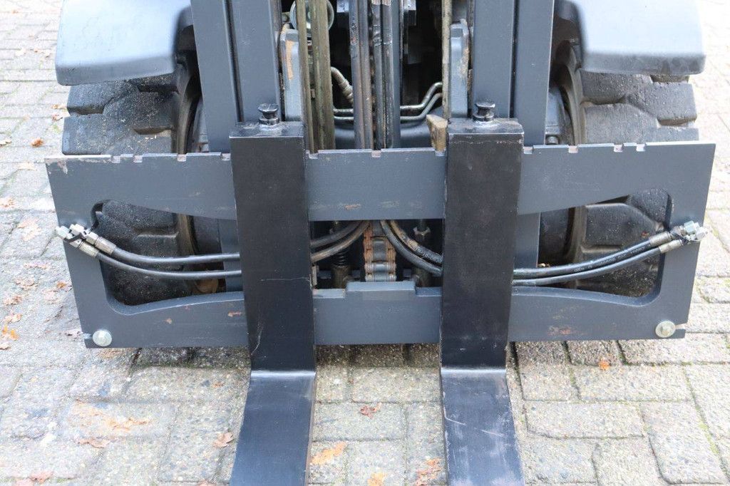 Forklift Linde H25T LPG 2500kg 5.9m 2006