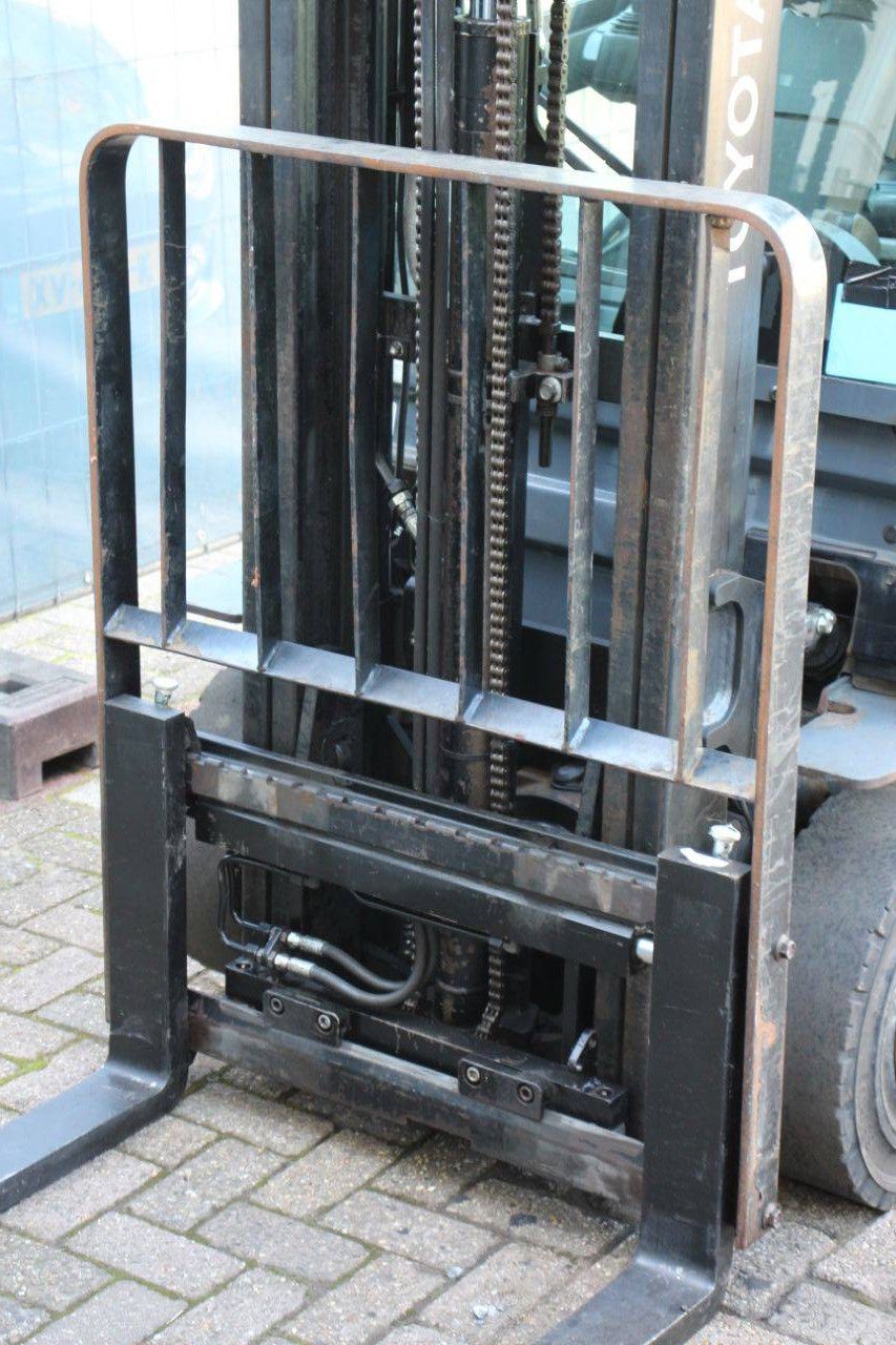 Gabelstapler Toyota 02-8FGF18 LPG 1750kg 4,0m 2019