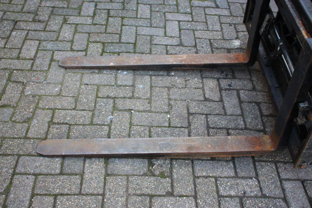 Verreiker JCB 30-19E Elektrisch 3000kg 4m 2019