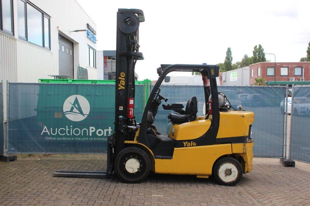 Forklift Yale GLC70VX LPG 2800kg 6.8m 2010