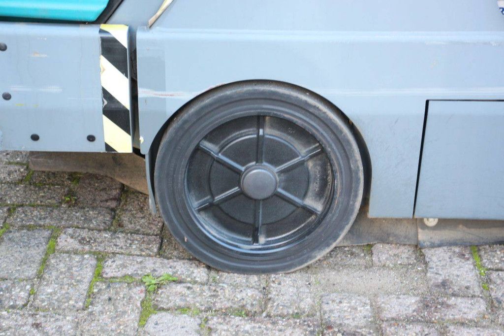 Tennant S20 LPG 17.9kW 2020 Sweeper