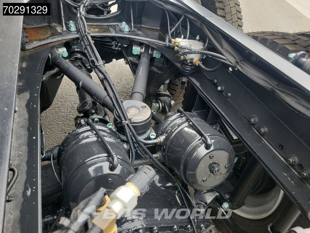 MAN TGS 40.400 6X4 NEW 6x4 chassis PTO Preparation Steelsuspension Big-Axle Automatic Euro 2