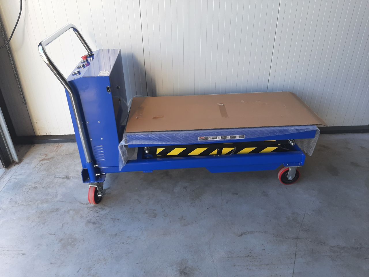 Semi elektrische heftafel 1000 kg 1200 x 610 mm 500-1700