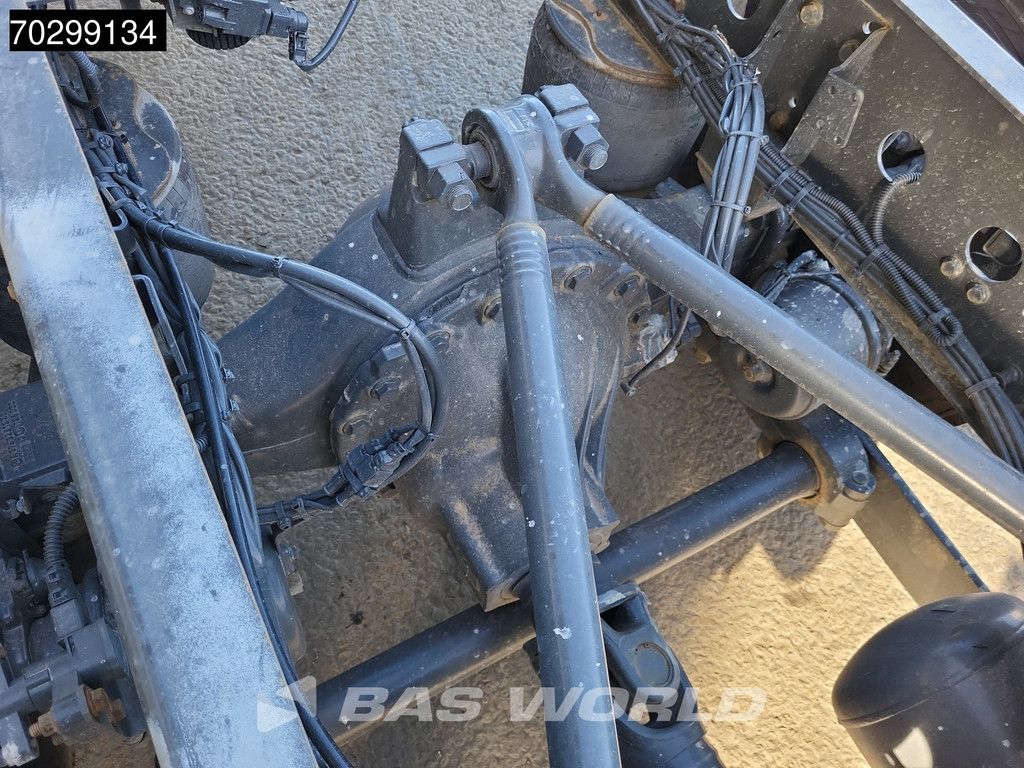 Mercedes Atego Atego 1224 4X2 12tons chassis LOW Mileage! Automatic Airco Euro 6