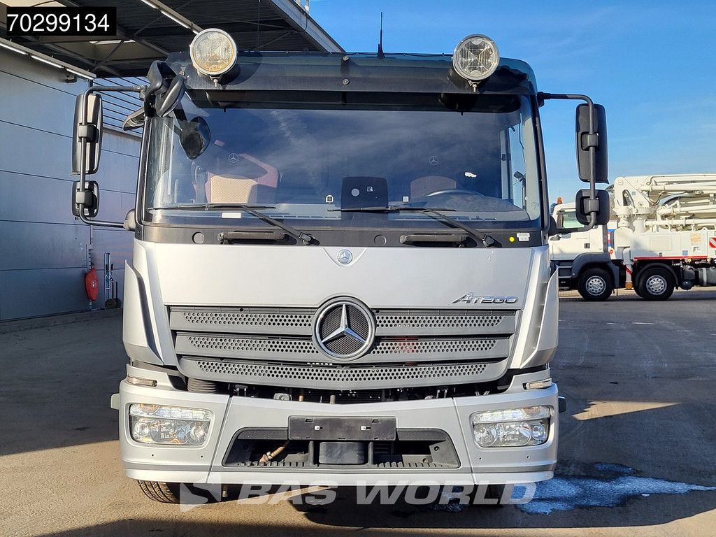 Mercedes Atego Atego 1224 4X2 12tons chassis LOW Mileage! Automatic Airco Euro 6