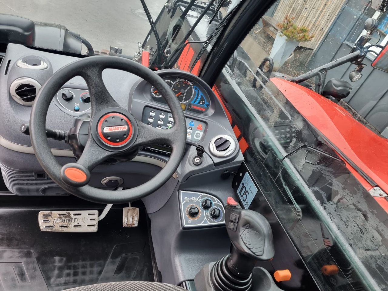 Manitou MLT 840-145 PS for sale