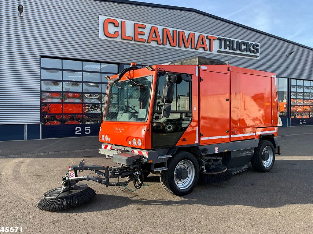 Dulevo 5020 Euro 6 with 3-rd brush