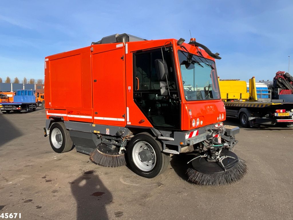 Dulevo 5020 Euro 6 with 3-rd brush