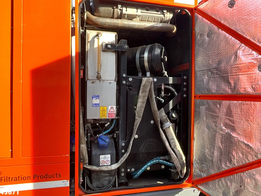 Dulevo 5020 Euro 6 with 3-rd brush