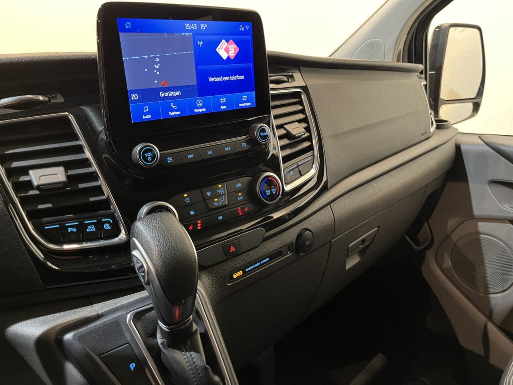 Ford Transit Custom 320 2.0 TDCI L2H1 Active 170 PK Automaat DC Dubbel Cabine / Euro 6 / 2X Schuifdeur / Airco / Cruise Control / Camera / CarPlay / Navigatie / Trekhaak / 52.500 KM !!