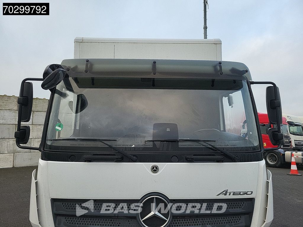Mercedes Atego 818 4X2 8tonner Automatic 1000kg Ladebordwand Euro 6