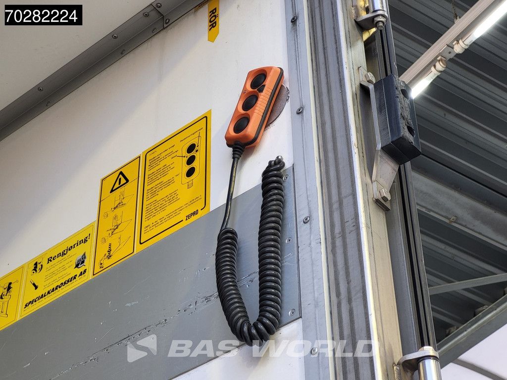 Mercedes Atego Atego 1324 4X2 Thermo King T-1200R 1500kg Ladebordwand Automatic Euro 6