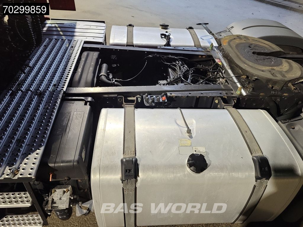 MAN TGX 18.460 4X2 XLX Retarder 2x Tanks