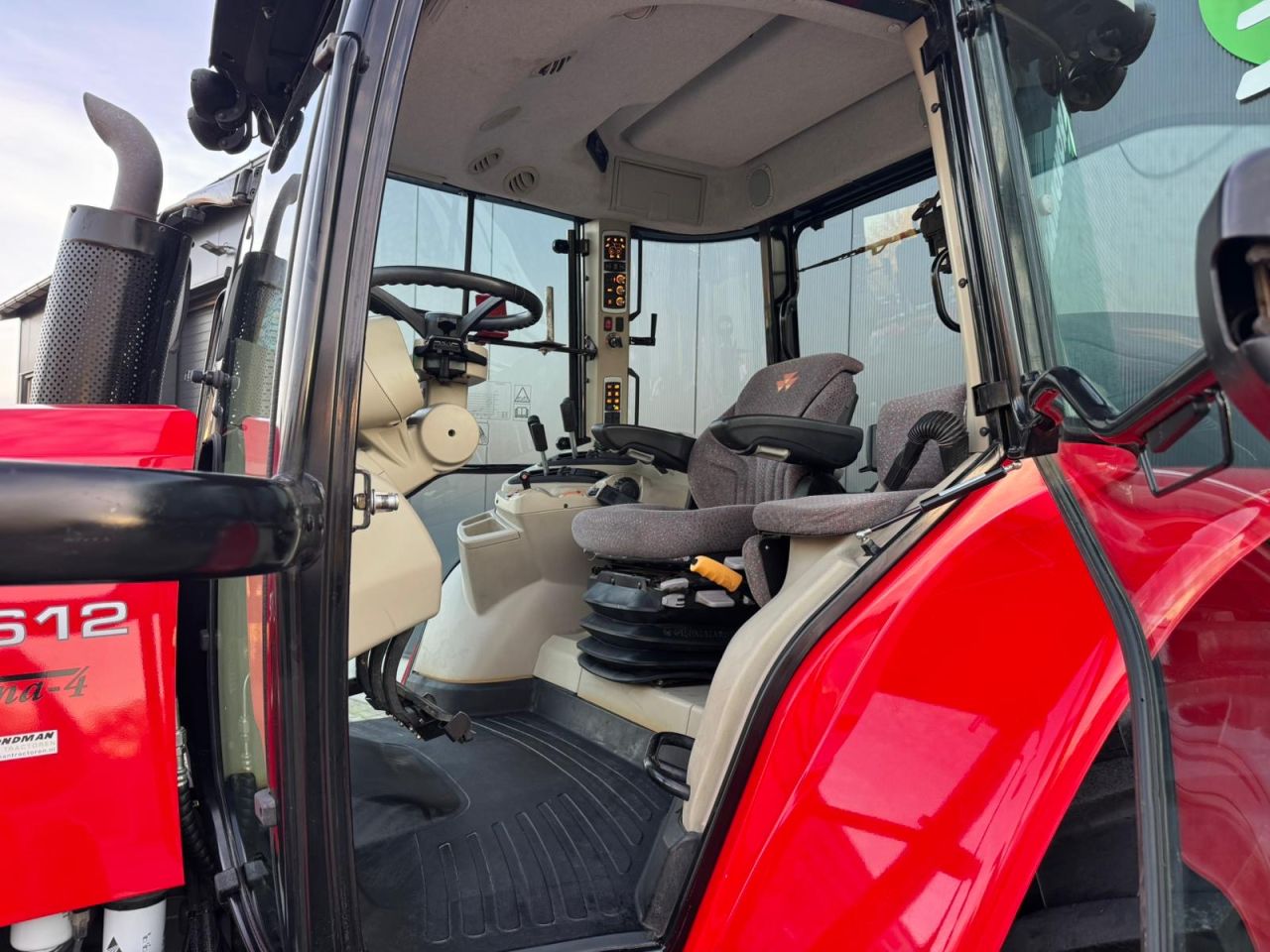 Massey Ferguson 6612 Dyna4