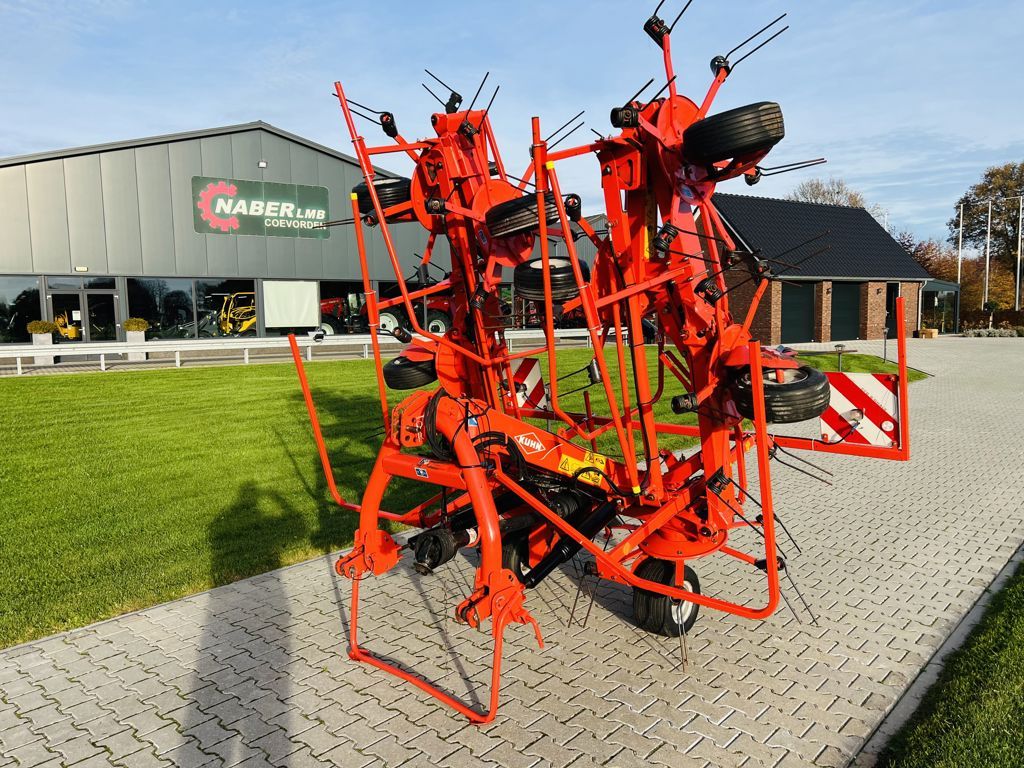 Kuhn GF8702