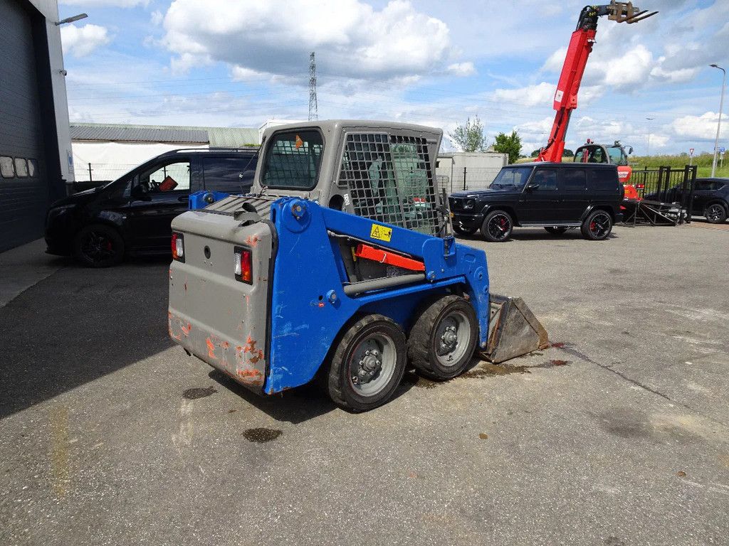 Bobcat S100