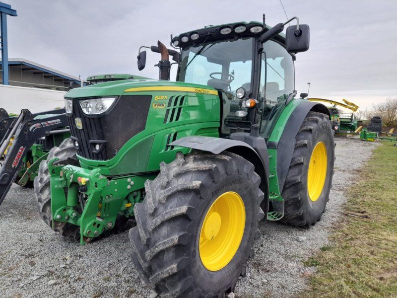 John Deere 6210R