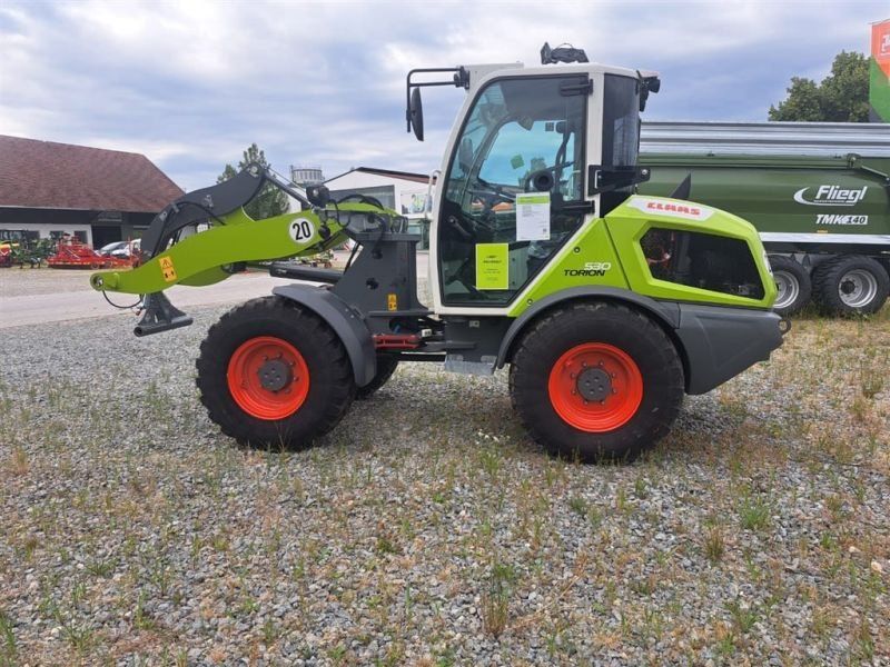 Claas TORION 530