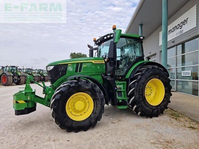 John Deere 6r250