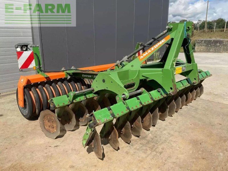 Amazone déchaumeur catros+ 3501