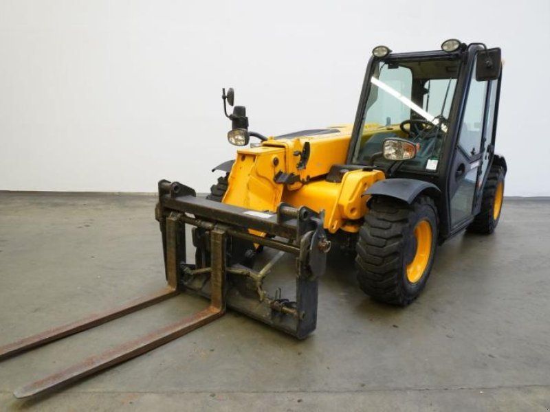 JCB 525-60