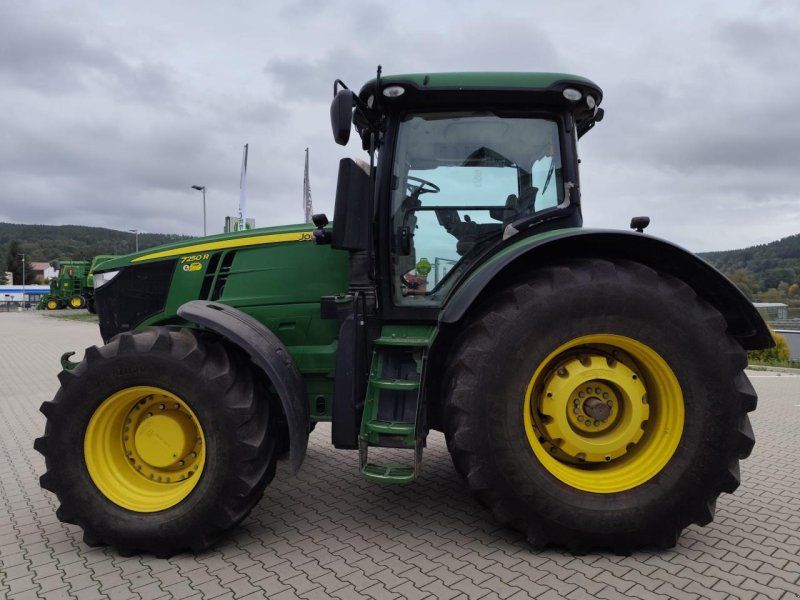 John Deere 7250R