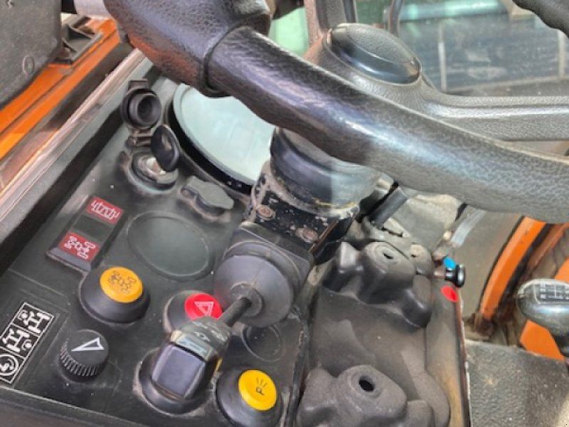 Fendt 250 K mit Fronthydraulik und Frontzapfwelle