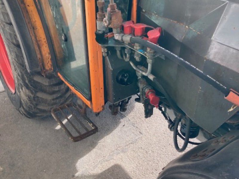 Fendt 250 K mit Fronthydraulik und Frontzapfwelle