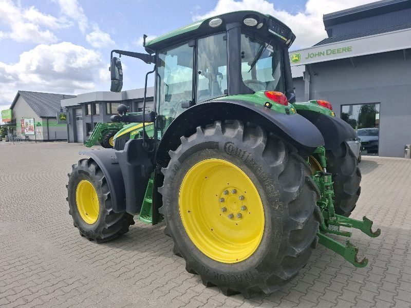 John Deere 6120M