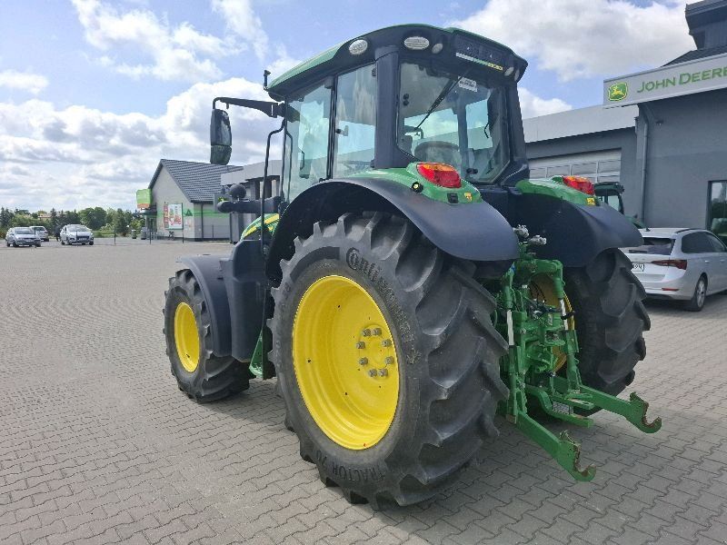 John Deere 6120M