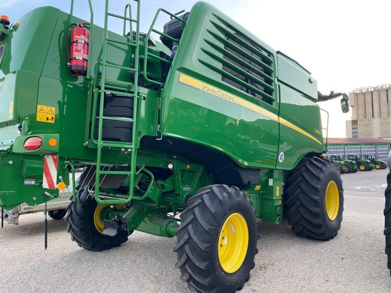 John Deere T560 Hillmaster