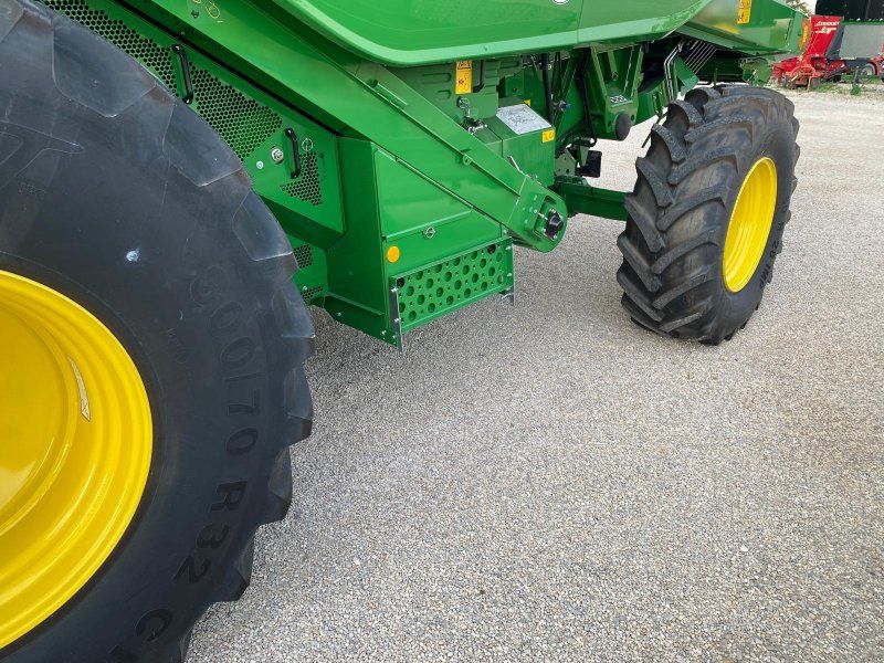 John Deere T560 Hillmaster